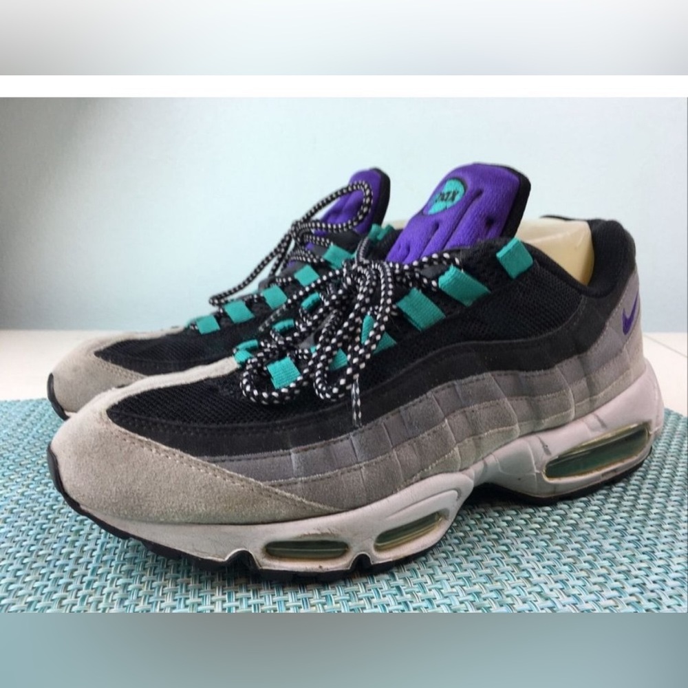 Nike Men's Air Max 95 Grape 609048-030 size 10 Black Gray White Purple